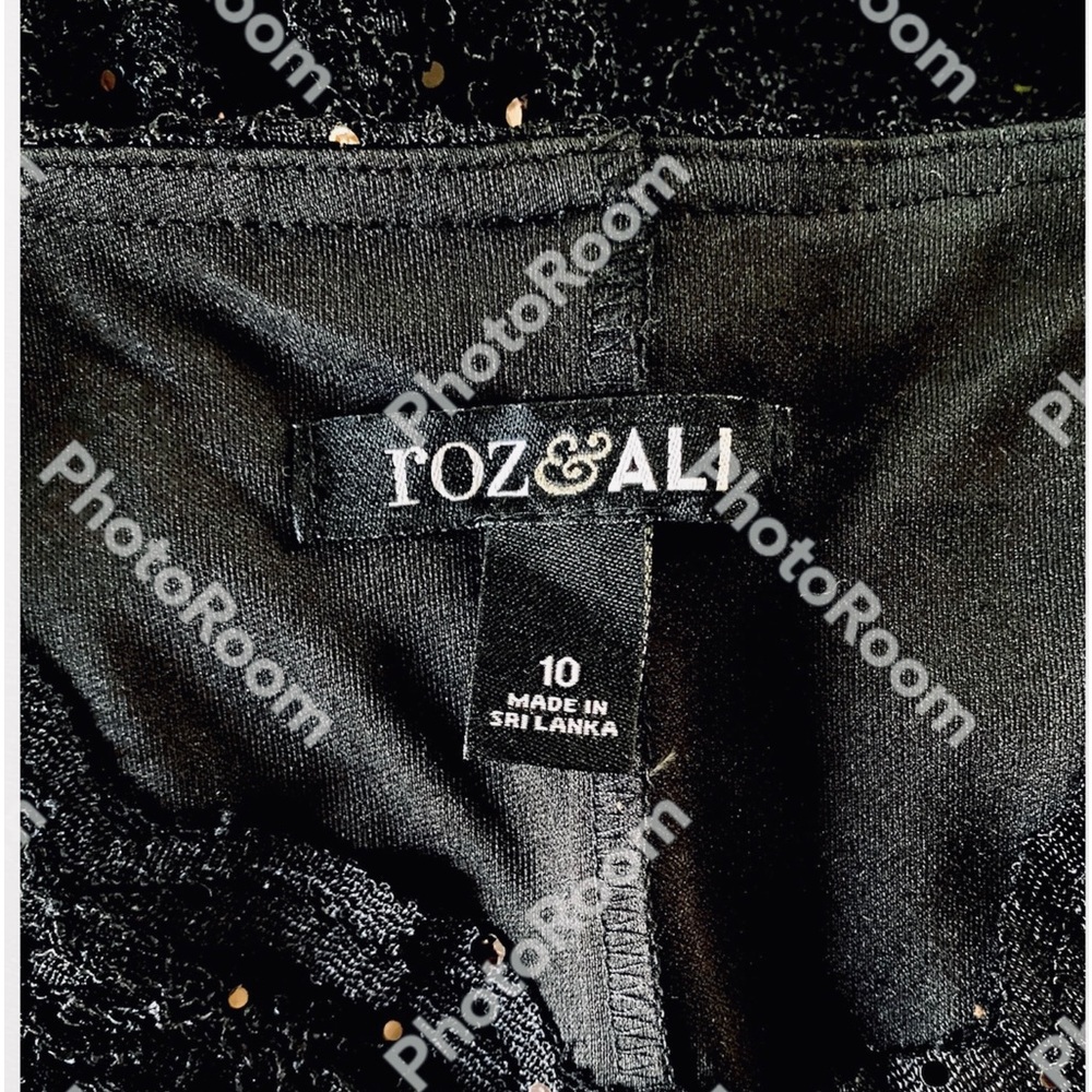 Like new!  Elegant, Sexy Black Lace Cutout Party Dress. Midi. Size 8/10 - Picture 11 of 12